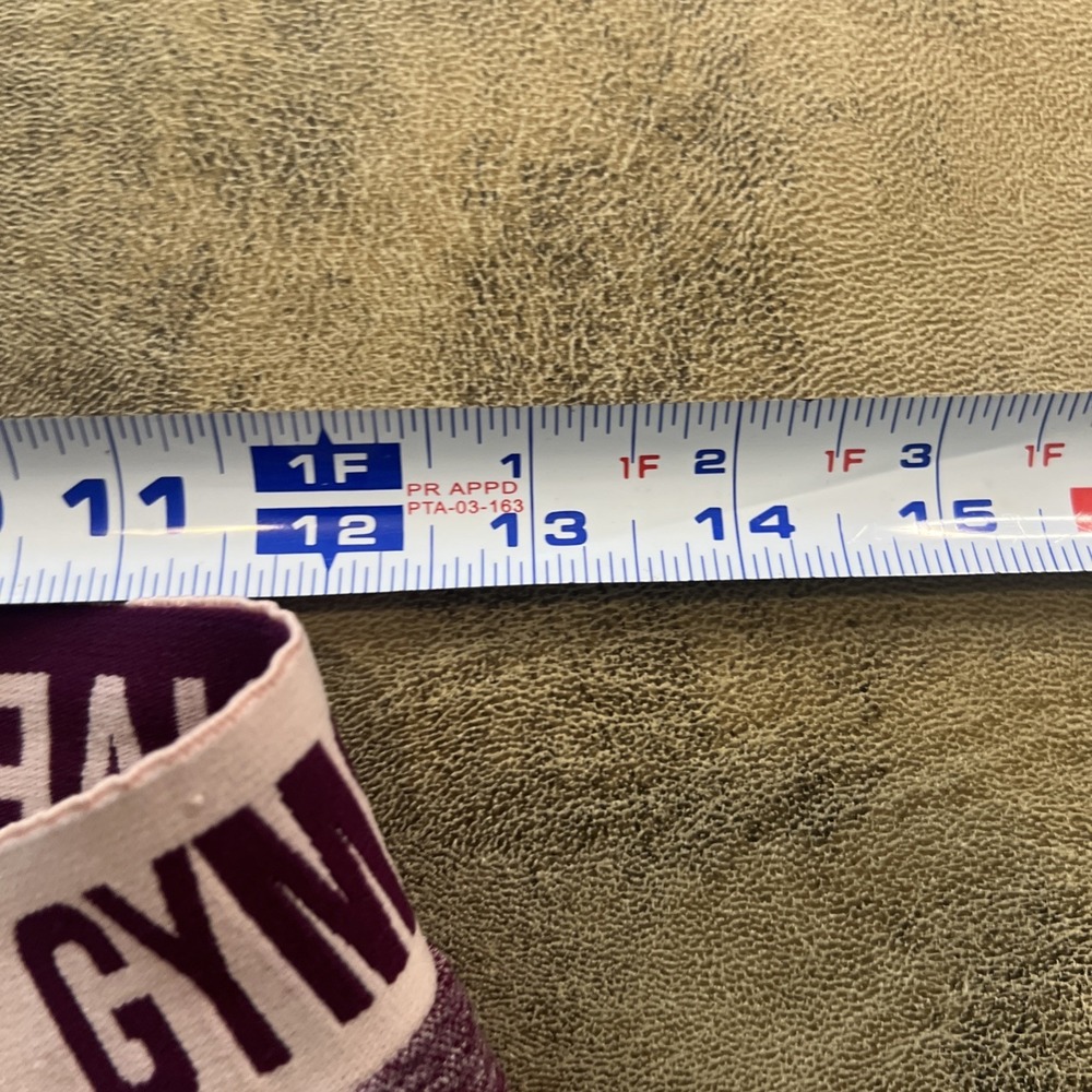 Gymshark Flex Shorts Size M Purple DRY 6" Stretch Biker - Picture 6 of 8